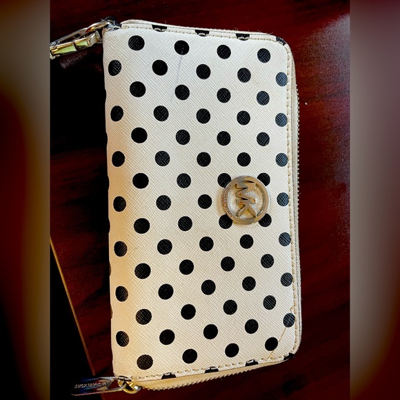 Michael Kors Polka Dot Wristlet - Picture 1 of 3
